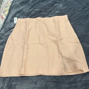 NWT ARITZIA LINEN SKIRT